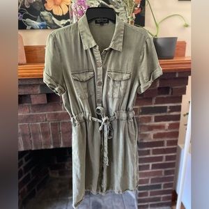 Velvet Heart green dress - size medium!